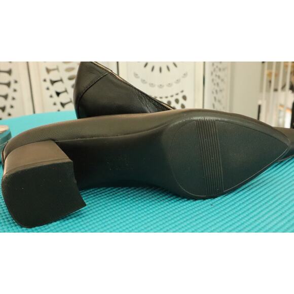 Naturalizer Black Leather Pumps Mid Heel Low Block Pointed Toe 7W Wide Work - Picture 6 of 7